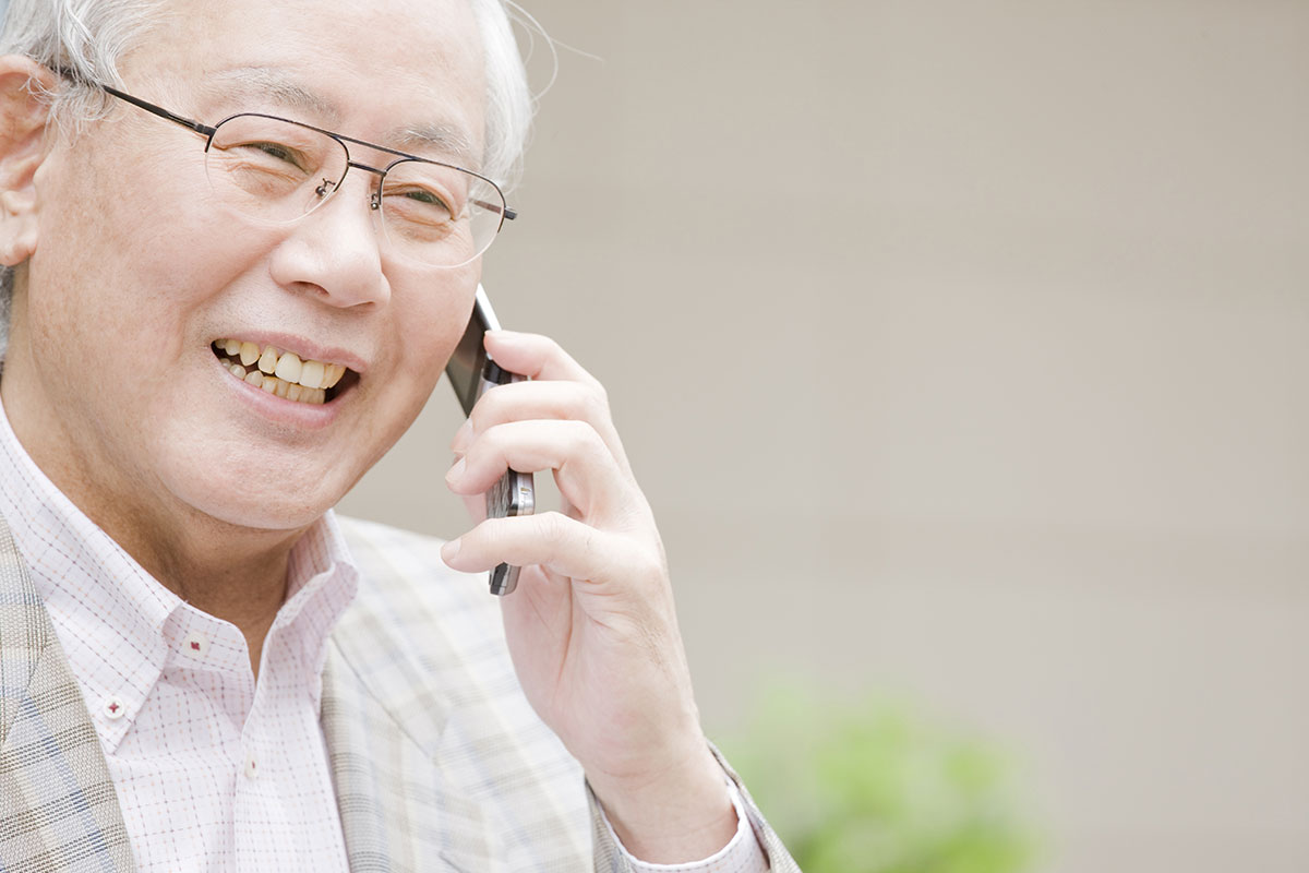 「高齢者の携帯電話利用」に関する調査のアイキャッチ
